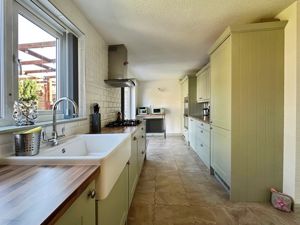 Kitchen- click for photo gallery